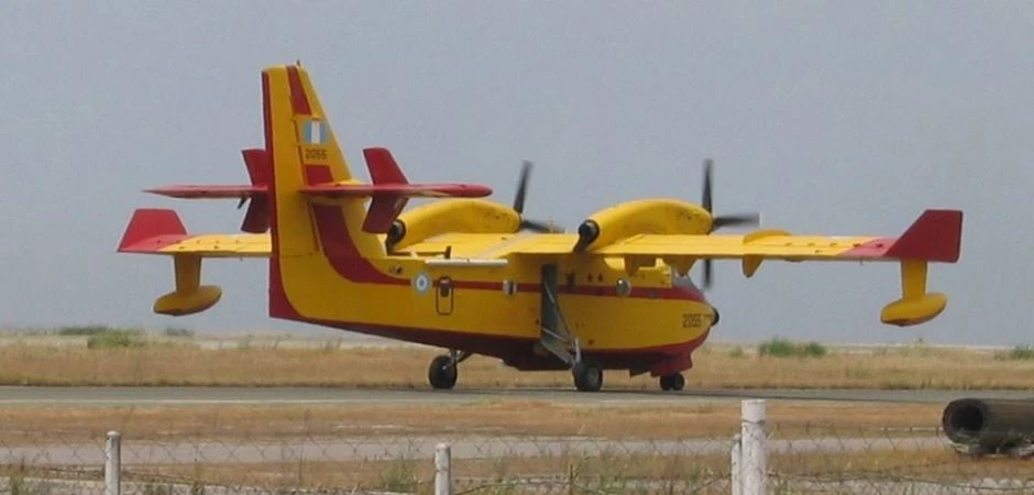 Αποκάλυψη-σοκ: Κινδύνεψε Canadair και δεν έχουν …λάστιχο να του αλλάξουν